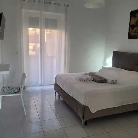 Cavour3 Apartamento Nettuno